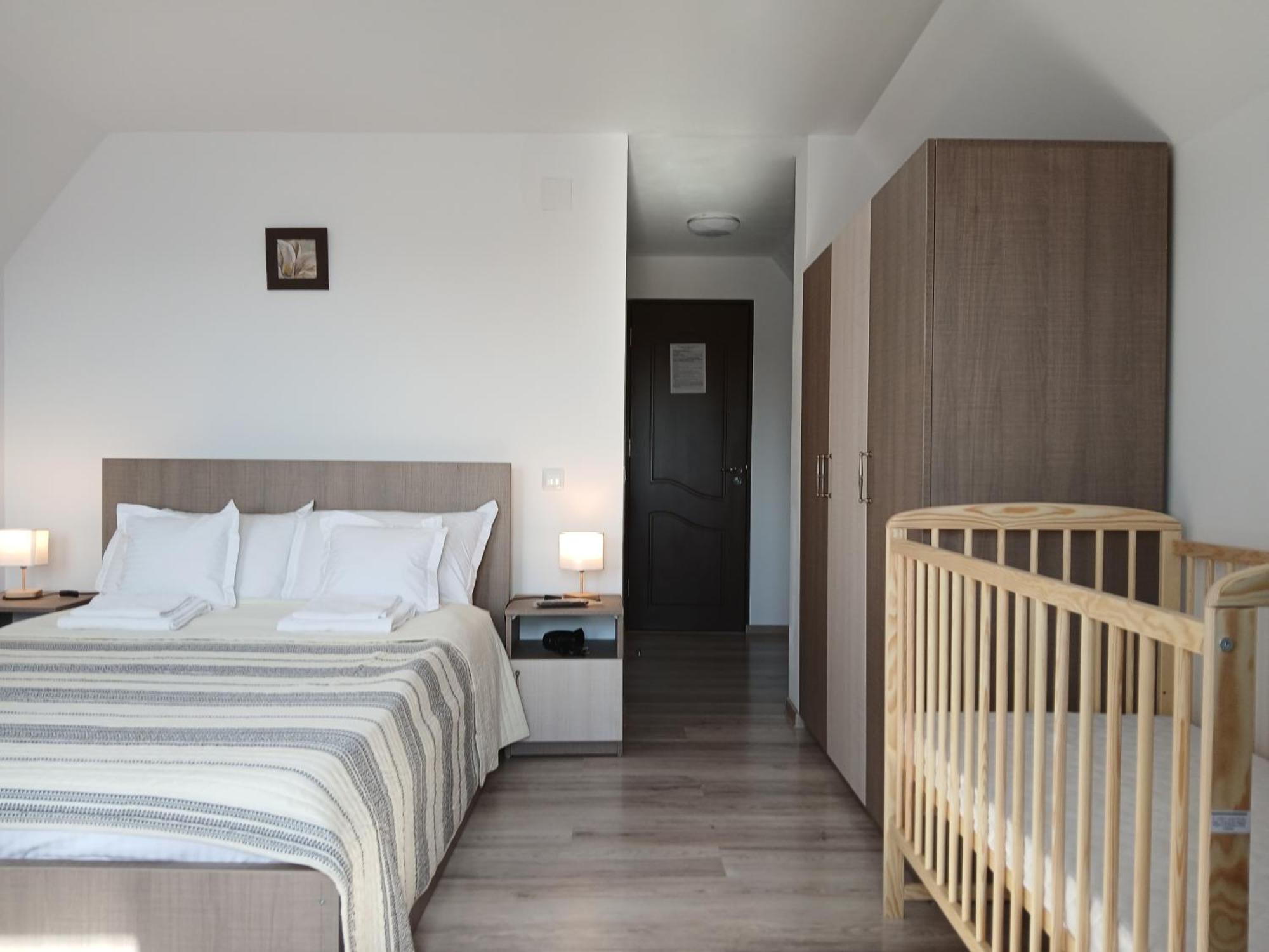 Perla Argesului, Ciubar, Piscina, Lift, Gratar, Cabana, Pensiuni, Hotel Cazare Transfagarasan Curtea De Arges Albestii de Arges 外观 照片
