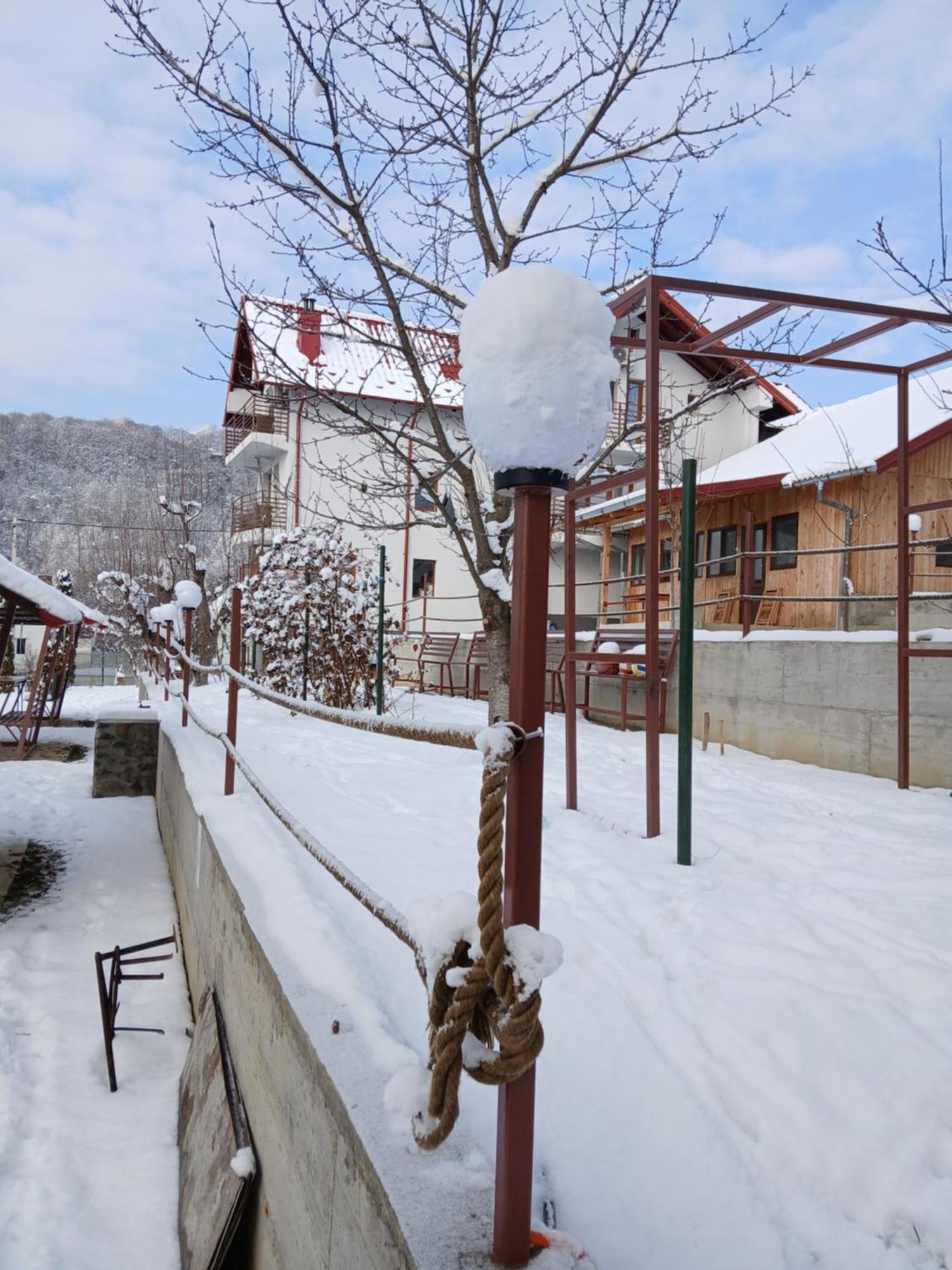 Perla Argesului, Ciubar, Piscina, Lift, Gratar, Cabana, Pensiuni, Hotel Cazare Transfagarasan Curtea De Arges Albestii de Arges 外观 照片