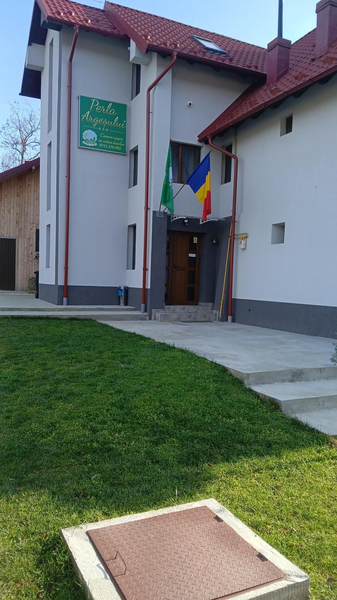 Perla Argesului, Ciubar, Piscina, Lift, Gratar, Cabana, Pensiuni, Hotel Cazare Transfagarasan Curtea De Arges Albestii de Arges 外观 照片